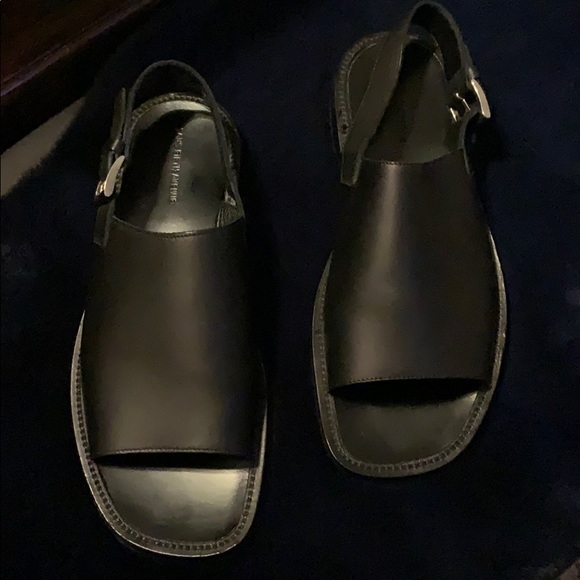 saks mens sandals